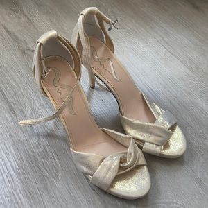 Nina Gold Heels Size 10